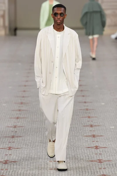 Look 21